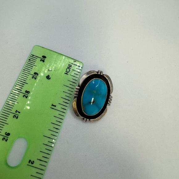 Navajo Roger Apachito sterling silver clip earrings w/ natural turquoise - Picture 12 of 16